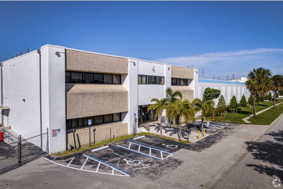 1601 Hill Avenue — view 2